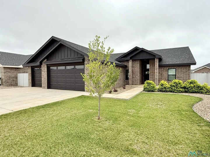 Property Photo:  217 Abbey Road  NM 88101 