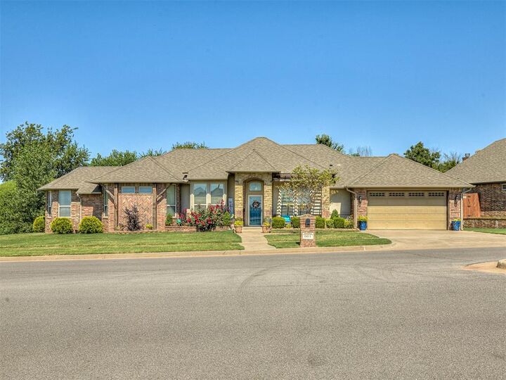 Property Photo:  601 Irish Lane  OK 73099 