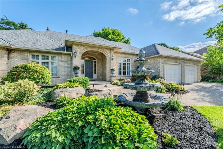 56 St. Andrews Drive  Brantford ON N3T 6H3 photo