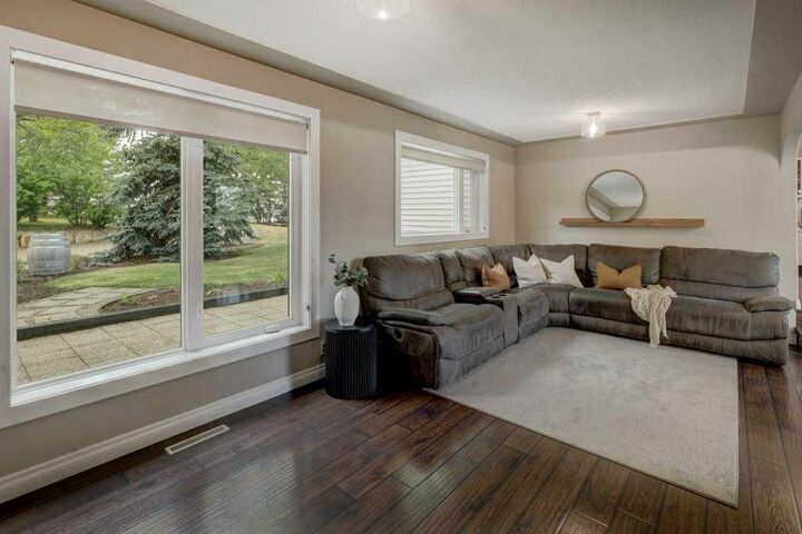Property Photo: 23140 Township Road 272 AB T4B 2A3