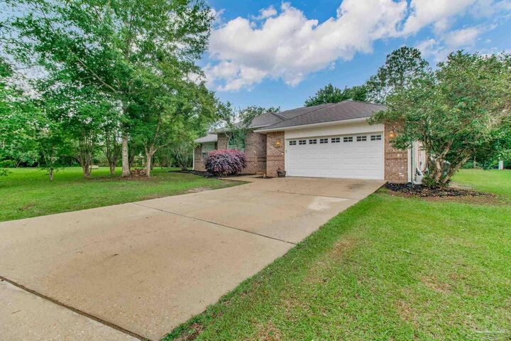Property Photo: 10675 Aloe Ln AL 36549