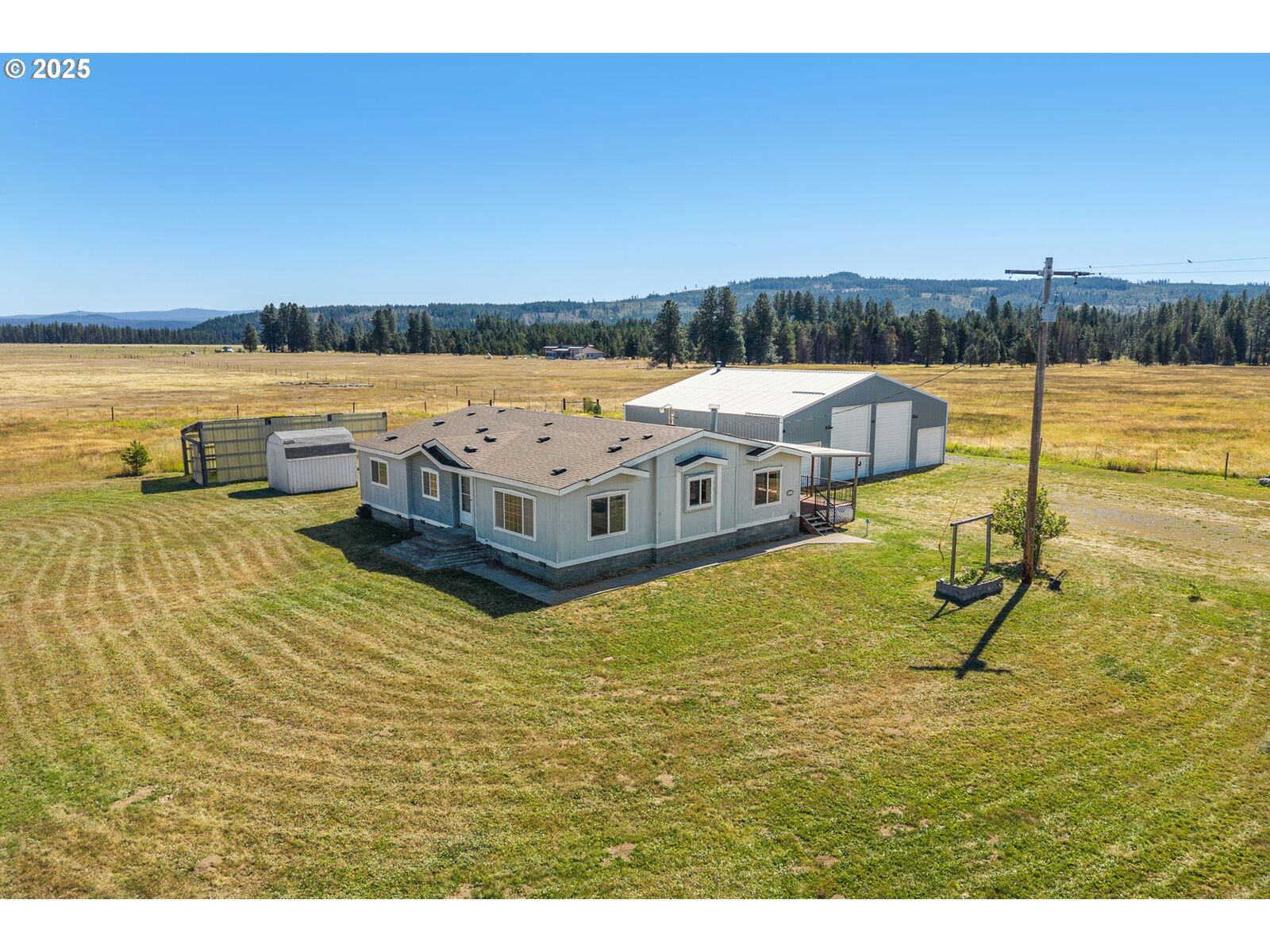 Property Photo: 110 Lakeside Rd WA 98619