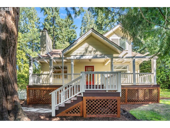 2249 SW Taylors Ferry Rd  Portland OR 97219 photo