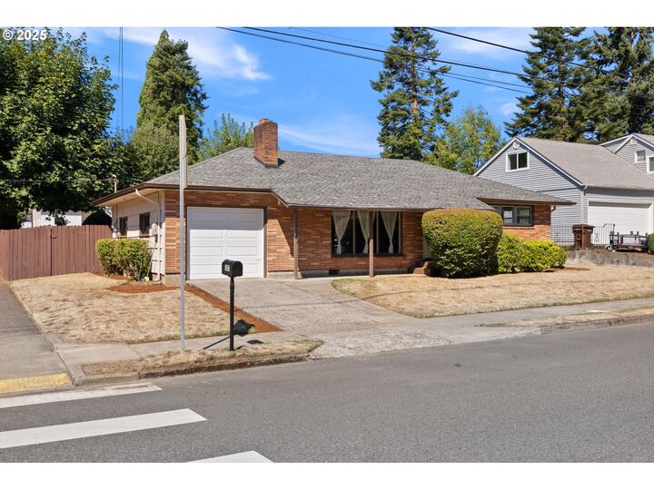 Property Photo:  1907 NE Garfield St  WA 98607 