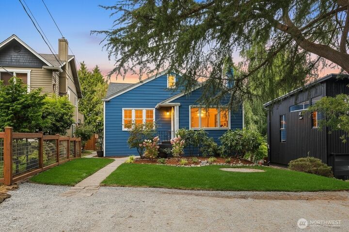 1244 NE 96th Street  Seattle WA 98115 photo