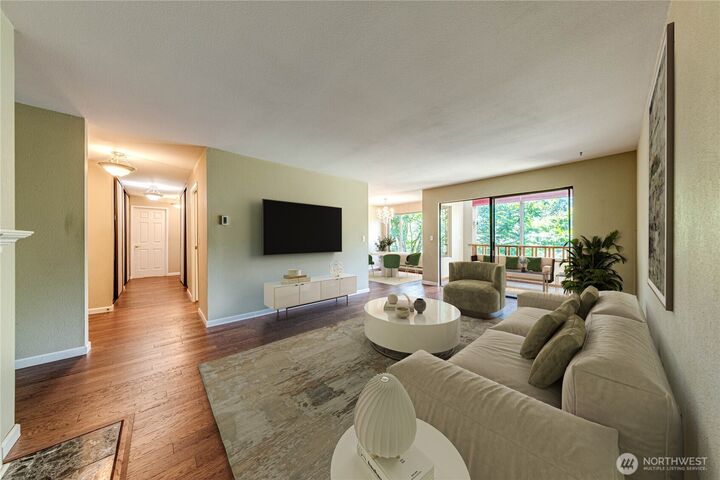 Property Photo: 2210 NE 92nd Street 403 WA 98115