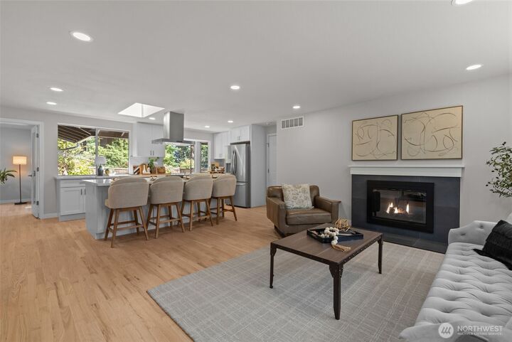 Property Photo: 13786 NE 75th Place WA 98052
