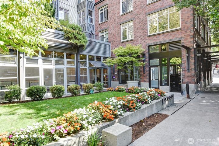 1610  Belmont Avenue 306  Seattle WA 98122 photo