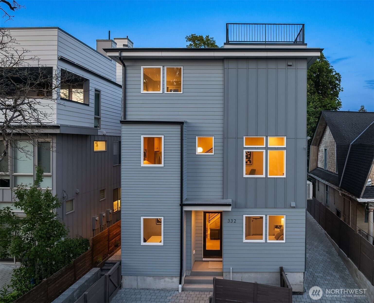 Property Photo: 332 17th Avenue WA 98122