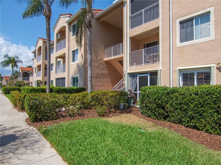 Property Photo: 1550 S 42nd Circle 210 FL 32967
