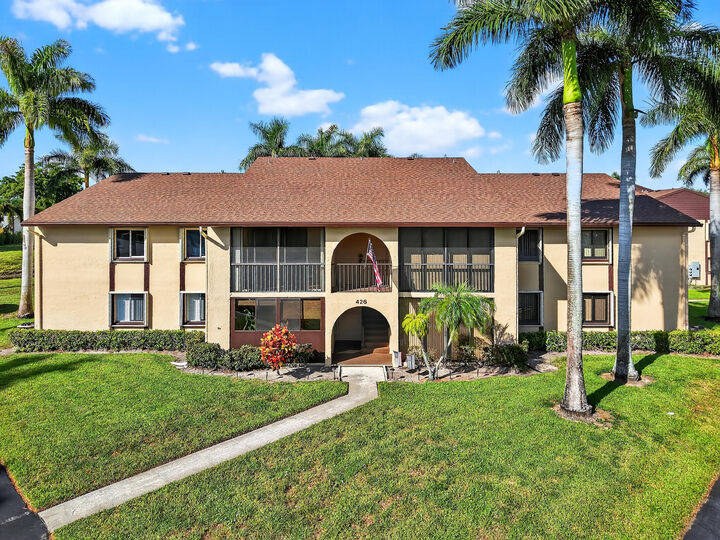 Property Photo:  426 Pine Glen Lane A-1  FL 33463 