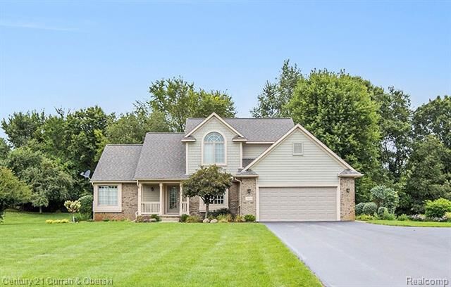 Property Photo: 3015 Patriot Square MI 48350