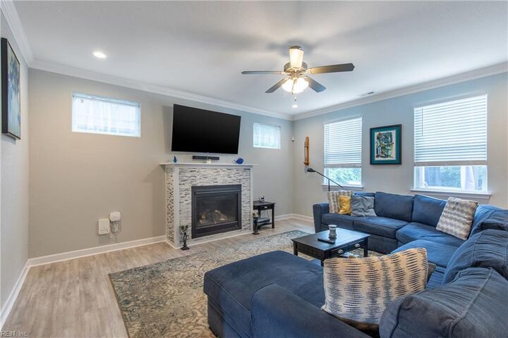 Property Photo:  152 W Balview Ave  VA 23503 