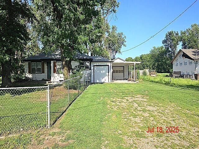 Property Photo: 5248 N Valentine Rd KS 67219