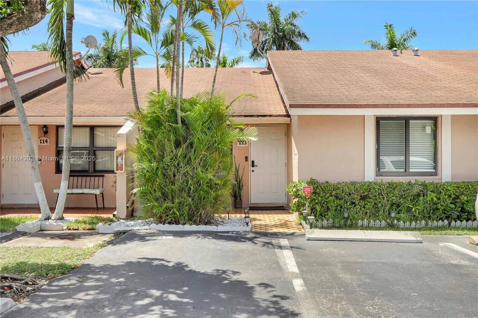 Property Photo: 7680 SW 156th Ct B113 FL 33193