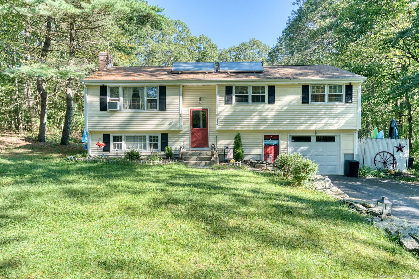 Property Photo:  25 Ridgewood Road  CT 06279 