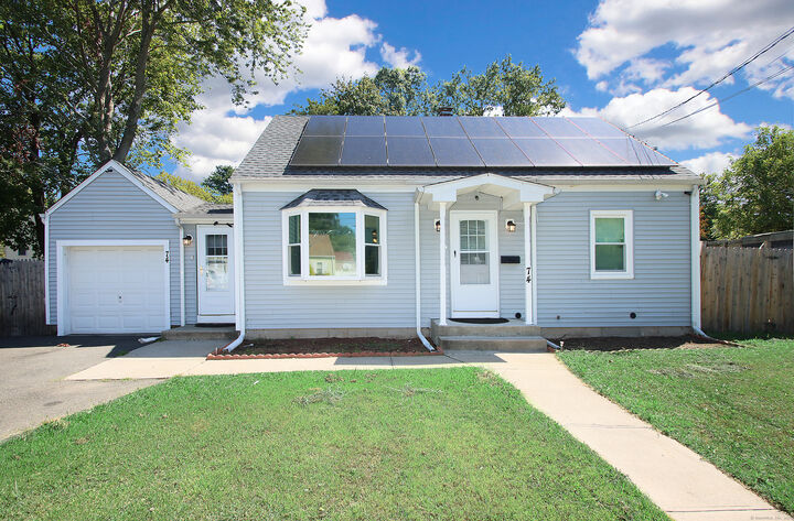 Property Photo:  74 Roger Williams Road  CT 06610 