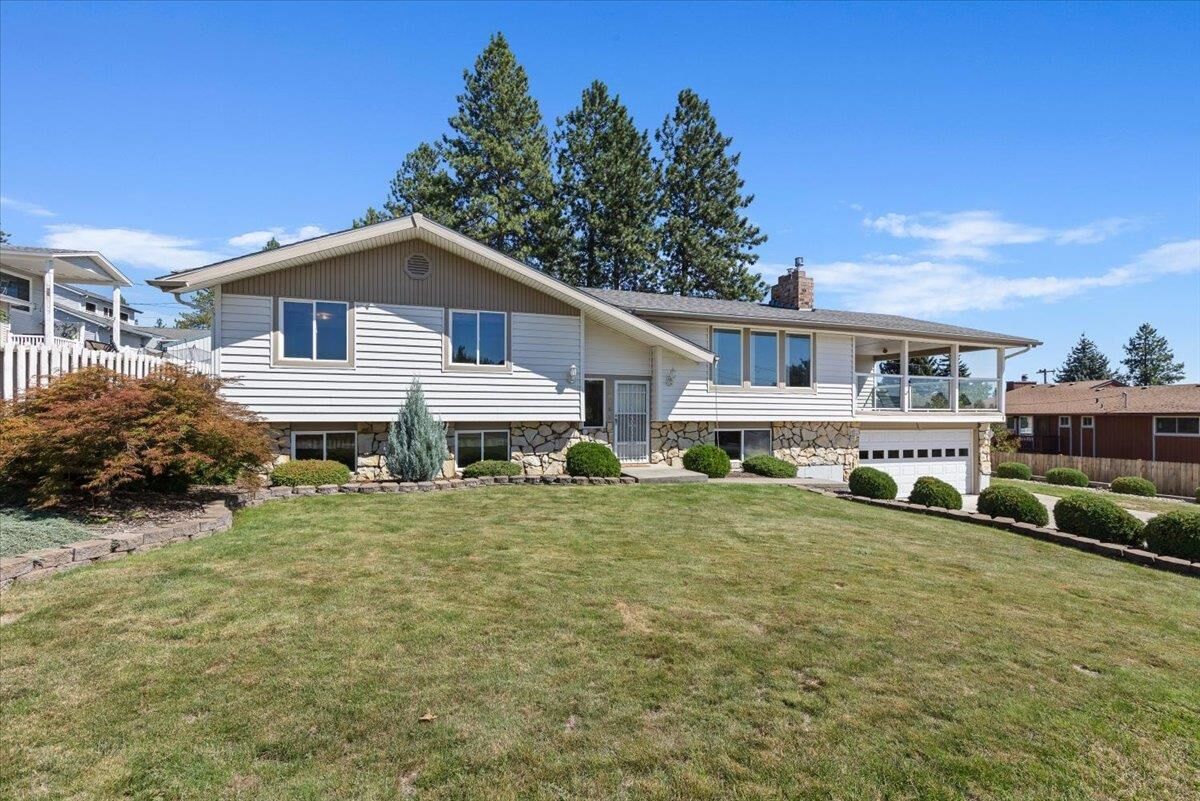 Property Photo:  7018 N Five Mile Rd  WA 99208 