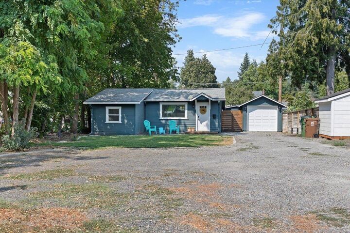 Property Photo: 907 E 30th Ave WA 99203