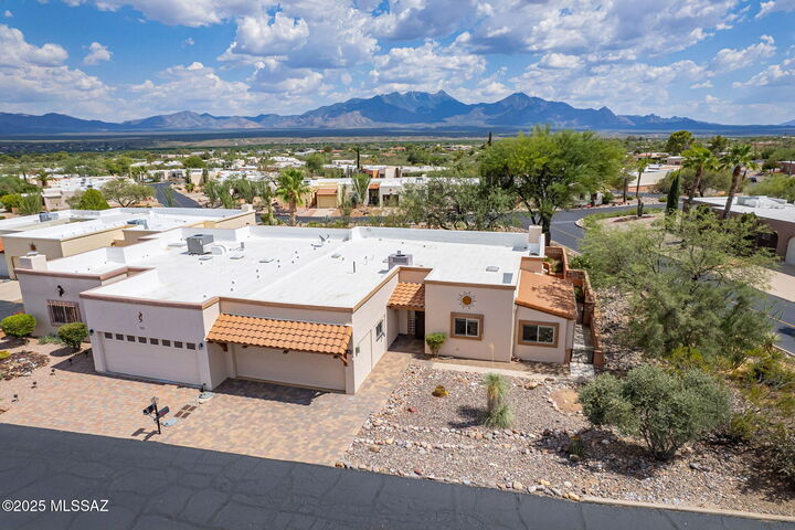Property Photo: 983 W Camino Guarina AZ 85614