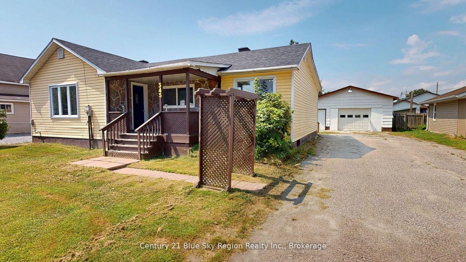 Property Photo: 345 Nipissing Street ON P2B 3E1