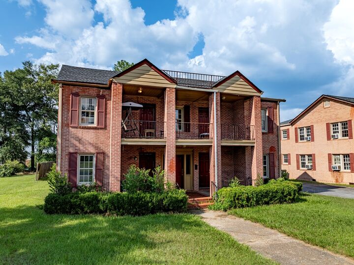 Property Photo: 515 5th Avenue 4 GA 31768