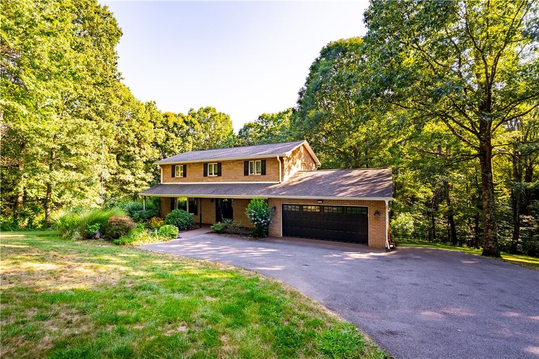Property Photo: 142 Short Drive PA 15026