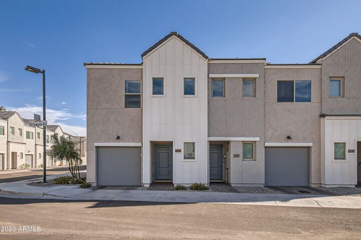 2241 W Griswold Road  Phoenix AZ 85021 photo