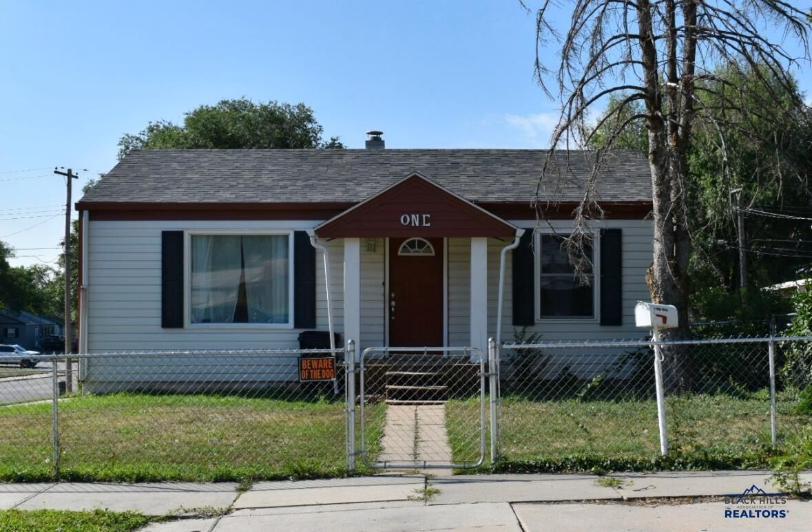 Property Photo:  1 St Andrew  SD 57701 