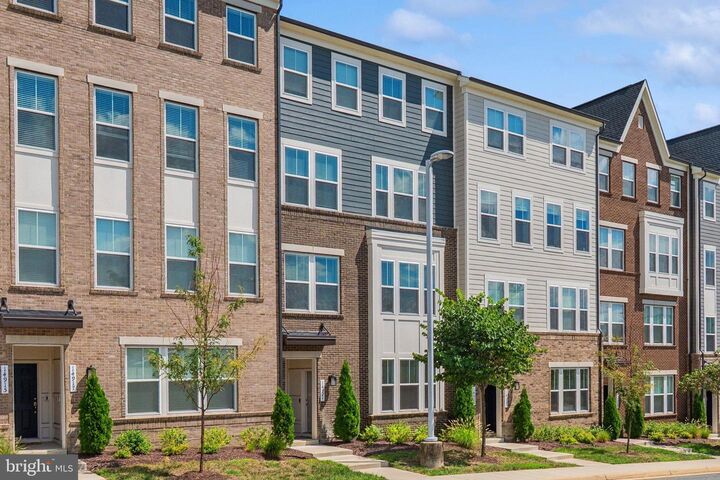 14921 River Walk Way  Woodbridge VA 22191 photo
