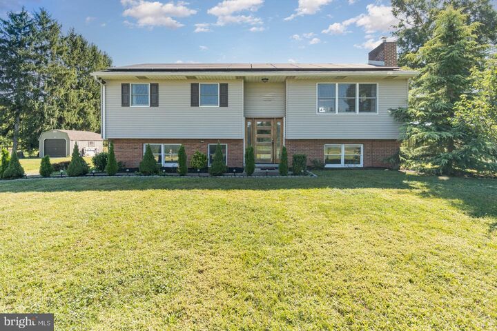 Property Photo: 1145 Highland Drive PA 17055