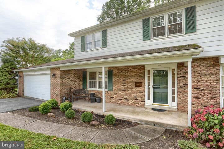 Property Photo:  115 Parkview Road  PA 17070 