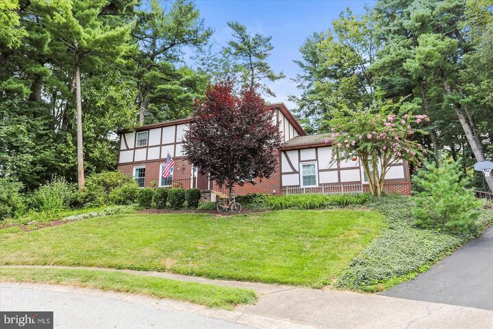 Property Photo:  565 Maywood Road  PA 17402 