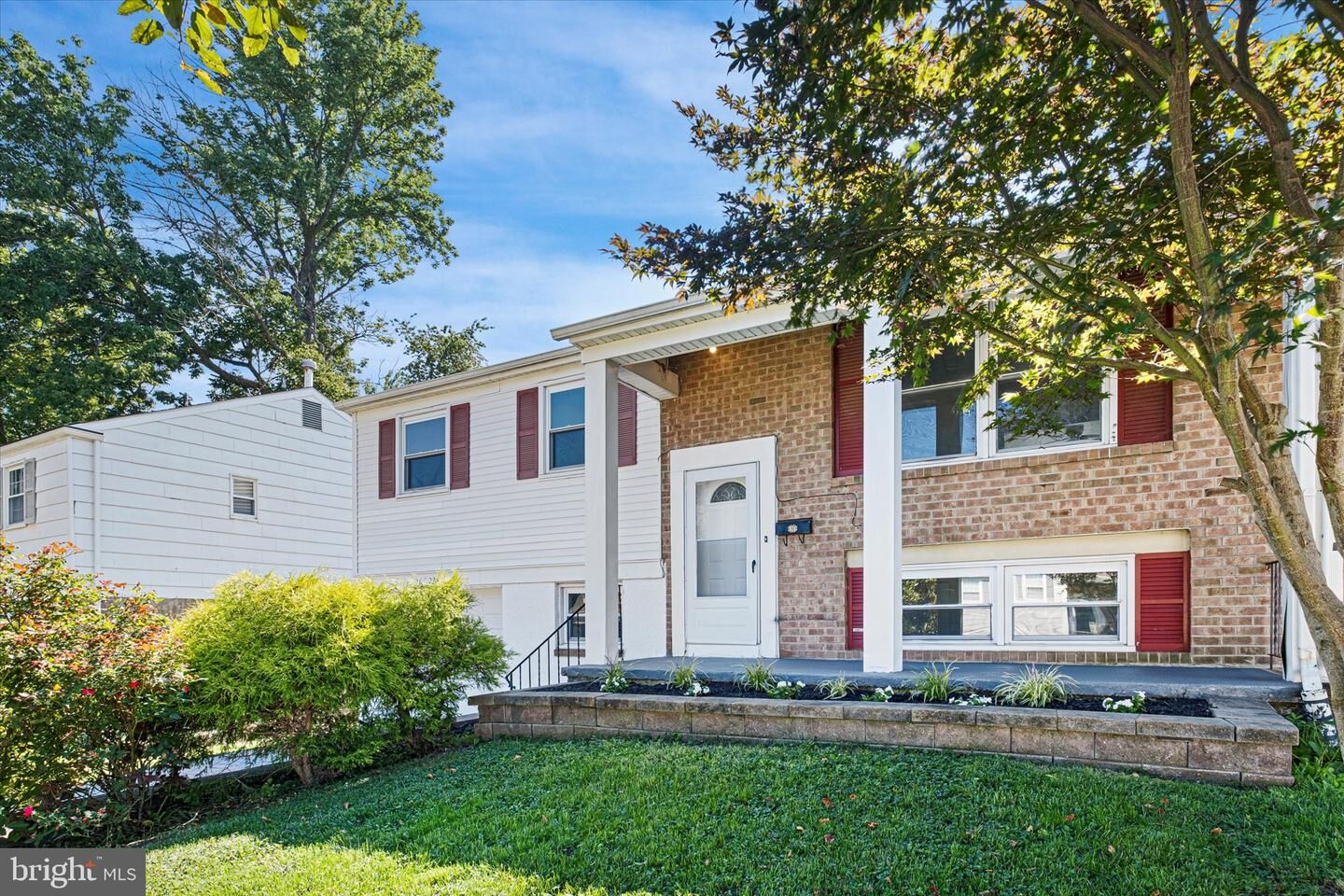 Property Photo:  728 Elmtree Lane  DE 19703 