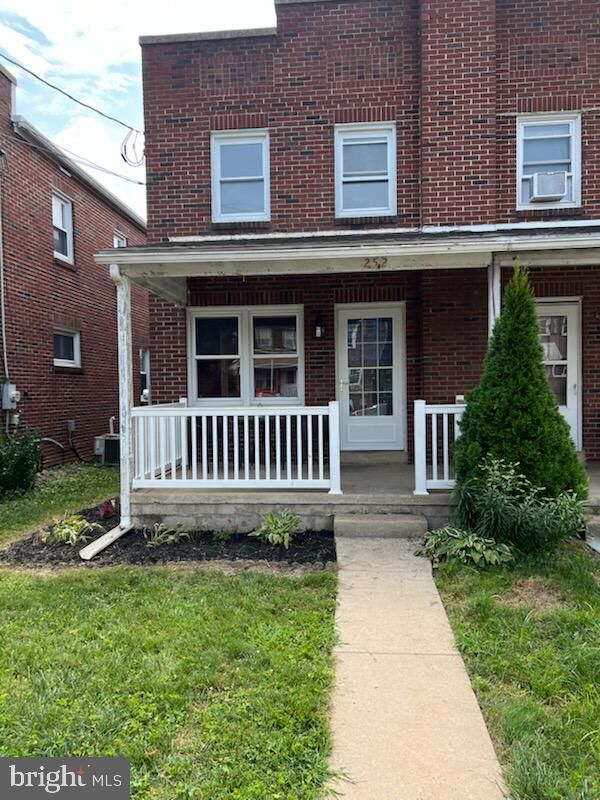 252 Locust Street  New Holland PA 17557 photo
