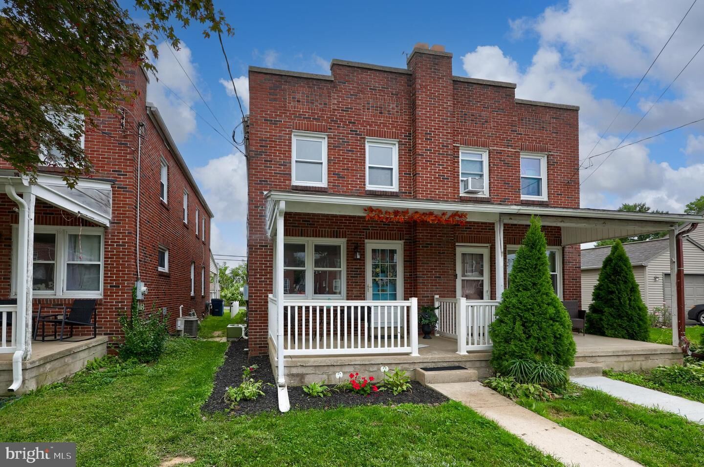 Property Photo:  252 Locust Street  PA 17557 