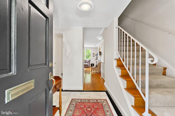 Property Photo: 6323 Barrister Place VA 22307