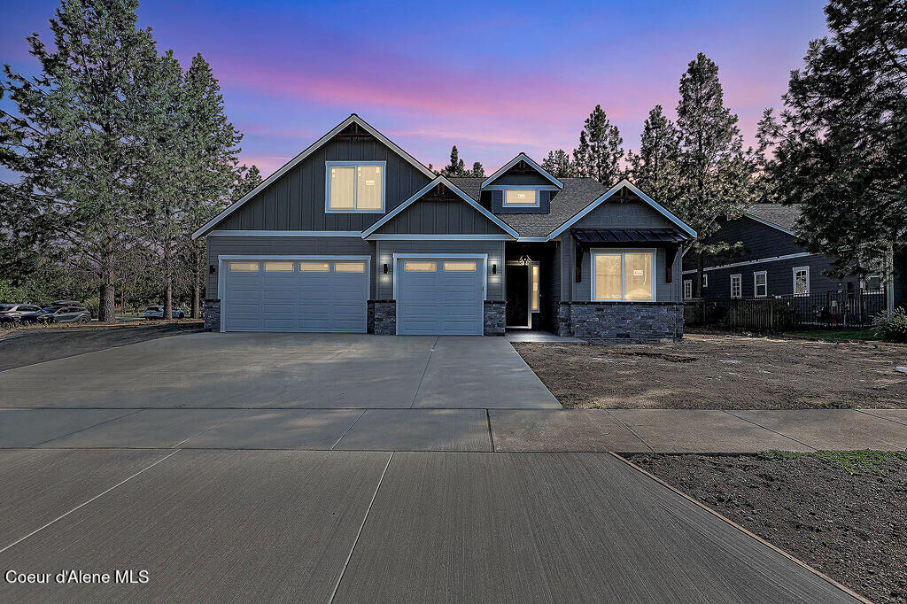 Property Photo: 1298 E Hoffman Ave ID 83815