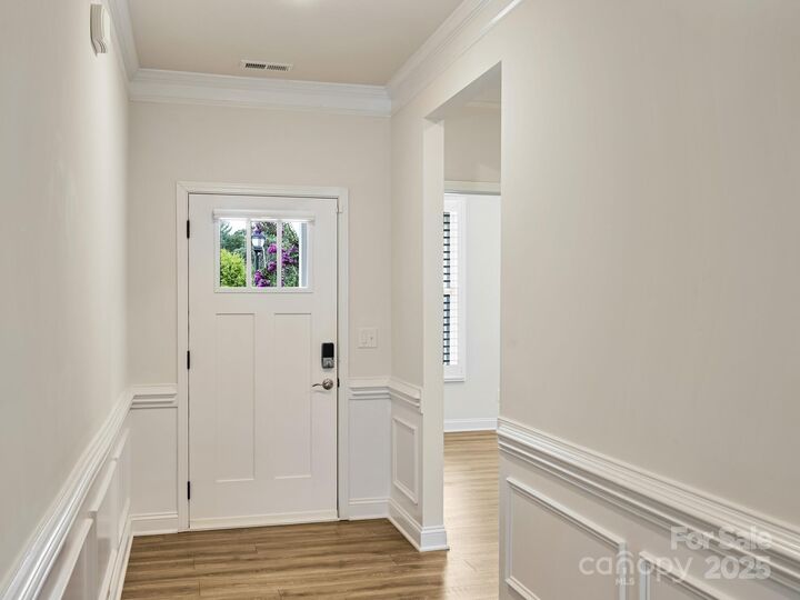 Property Photo: 527 Summerfield Place NC 28731