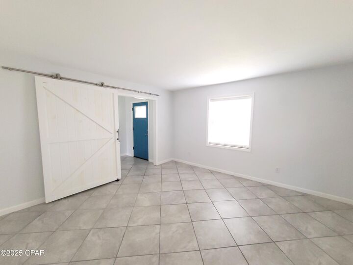 Property Photo:  325 Alexander Drive  FL 32444 