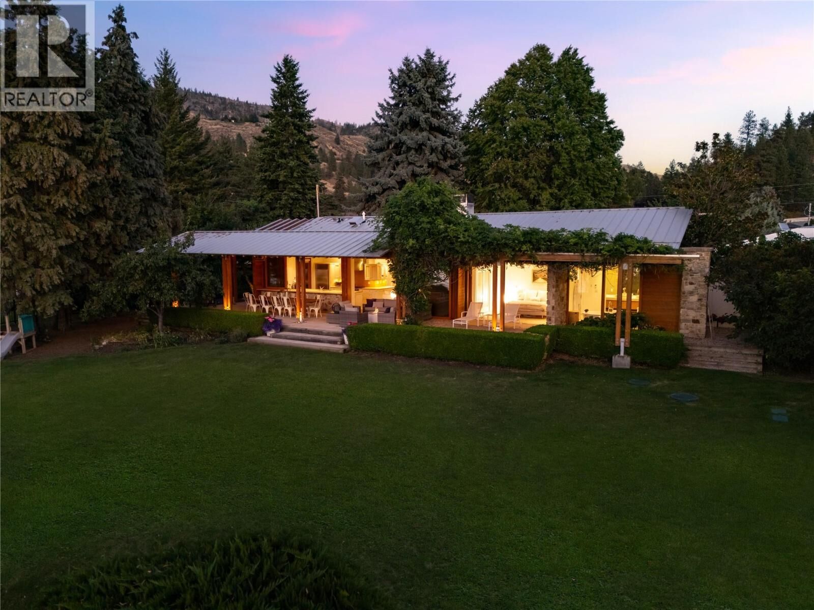 Property Photo: 106 Devon Drive BC V0H 1R5
