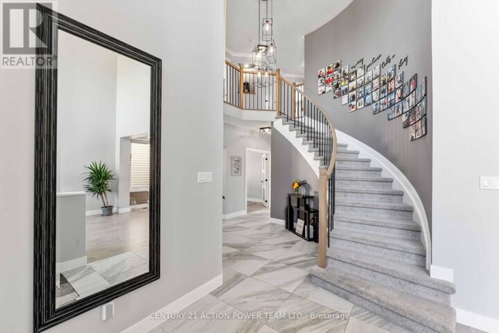 Property Photo:  220 Radhika Court  ON K1W 0B3 