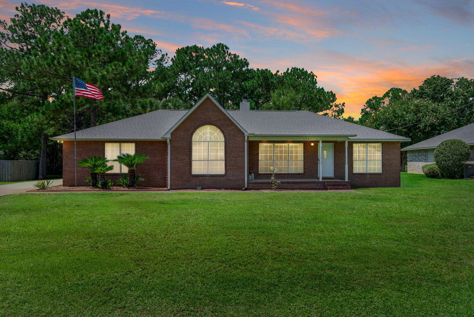 Property Photo: 1931 Commodore Drive FL 32566