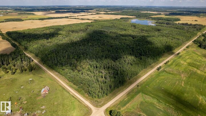 1420 Twp Road 554  Rural Lac Ste. Anne County AB T0E 1V2 photo