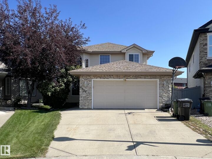 6957 Strom Lane NW  Edmonton AB T6R 0J9 photo