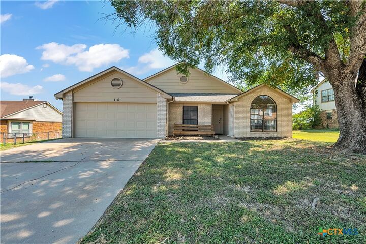 Property Photo: 115 Zarley Drive TX 76522