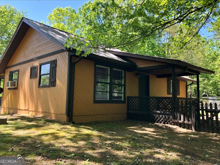 Property Photo:  111 On Golden Pond Lane  GA 30523 