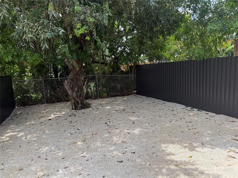 Property Photo: 2830 NW 15th Ct B FL 33311