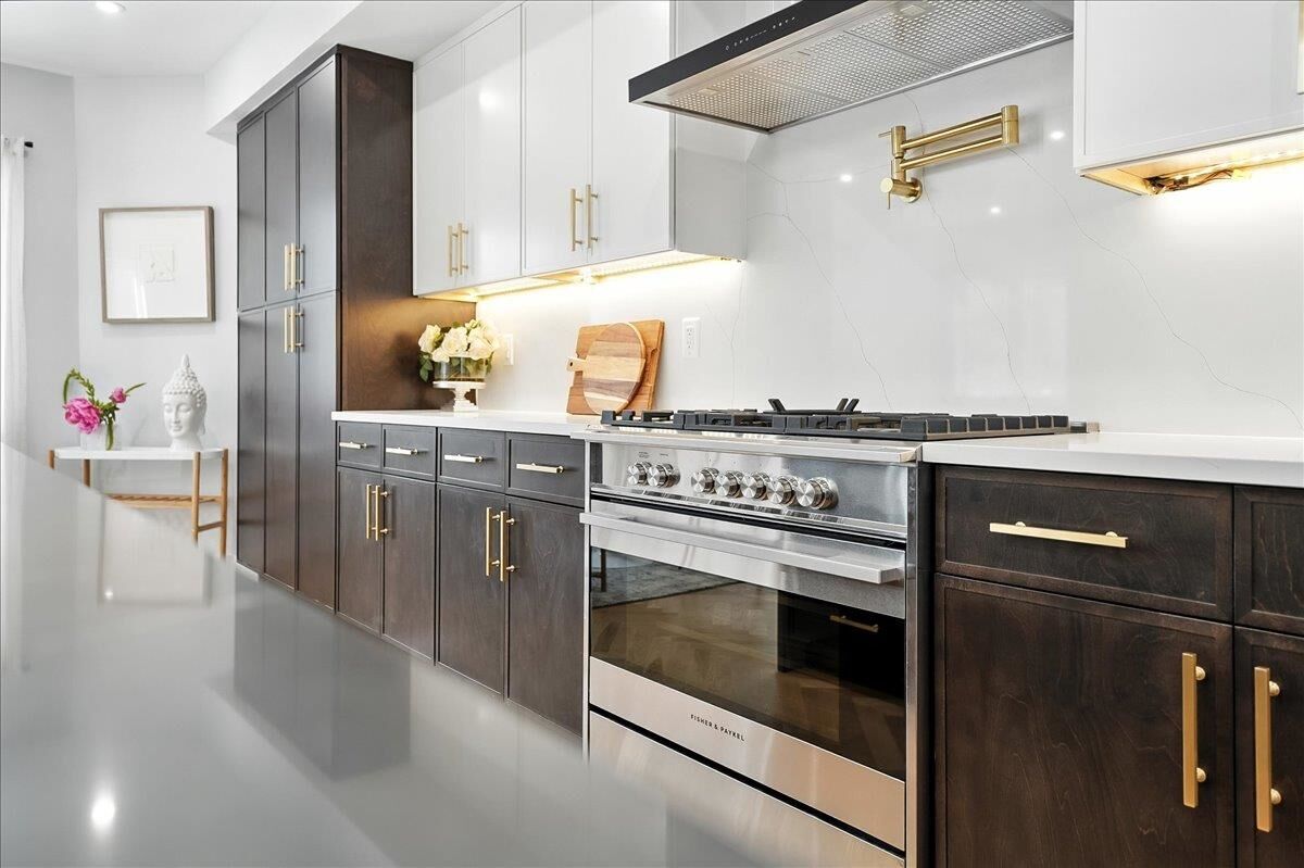 Property Photo: 401 Ogden Ave 1 NJ 07307