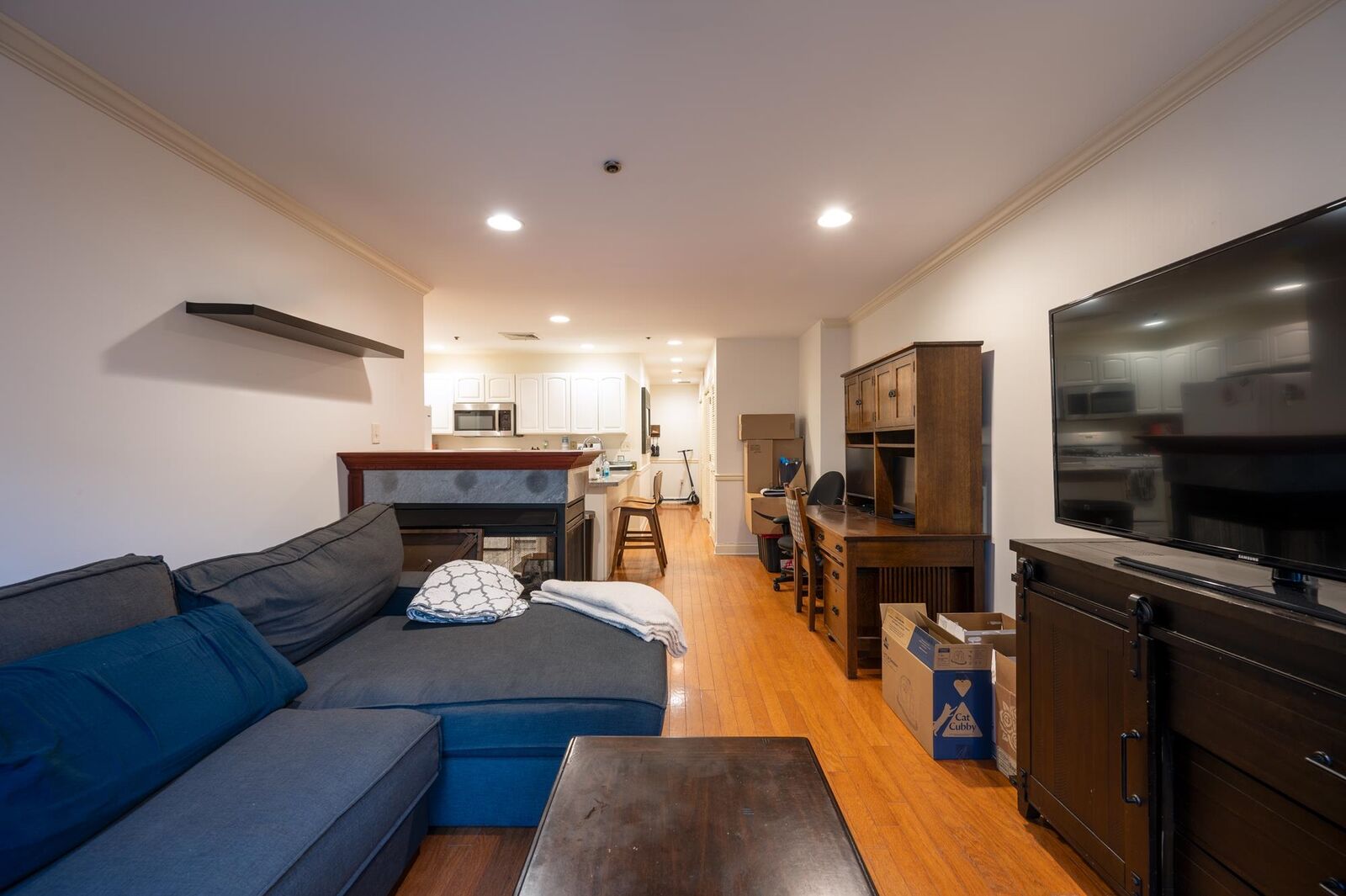 Property Photo:  711 Clinton St 2F  NJ 07030 